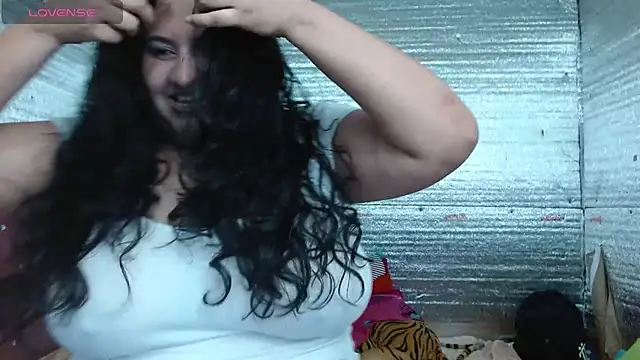 EMILY-NESSA 라이브 XXX 채팅