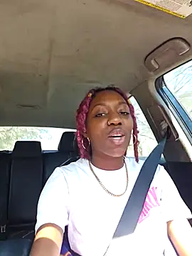 oliviaprettypussyのライブXXXチャット