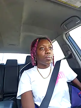 oliviaprettypussy élő XXX-chatje