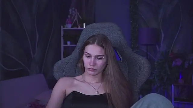 Sweet_Emilya Live XXX-Chat