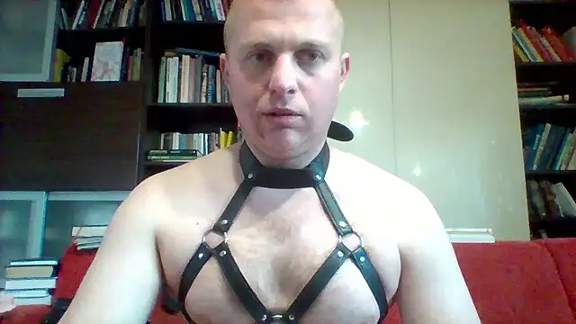 Matttthees Chat XXX in diretta