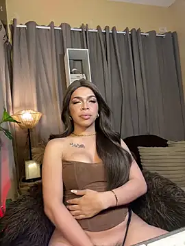 Nyxie_luxx 网络视讯表演