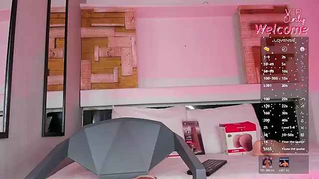 AmberAdams_ Adlı Modelin Canlı XXX Sohbeti