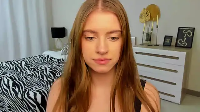 Chat +18 de Erica_Kiss ao vivo