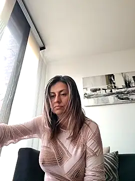 Latiinvenushot webkamerás műsora