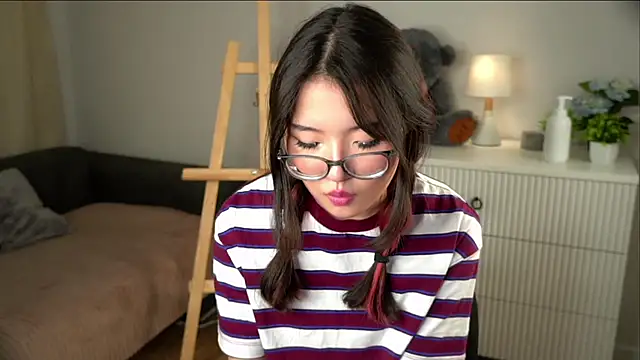 NelleMihalko Adlı Modelin Canlı XXX Sohbeti