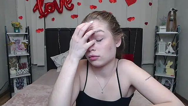 LaraPika's Live XXX Chat