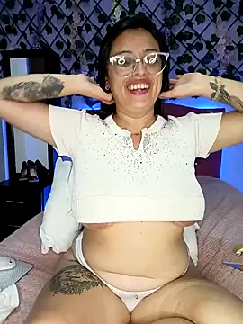 Sophie-Hot- Live XXX-Chat