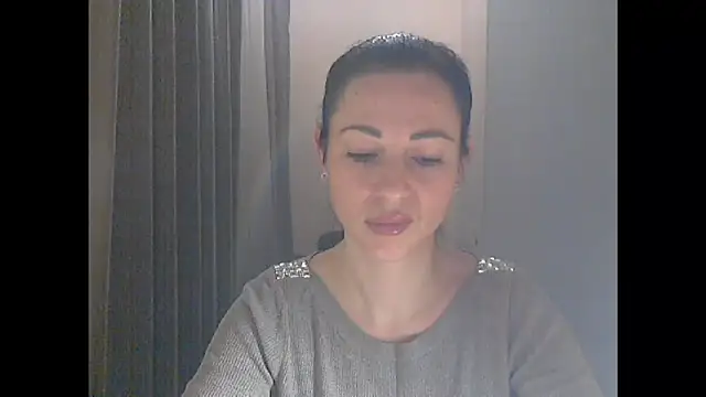 beautifulbody Adlı Modelin Canlı XXX Sohbeti