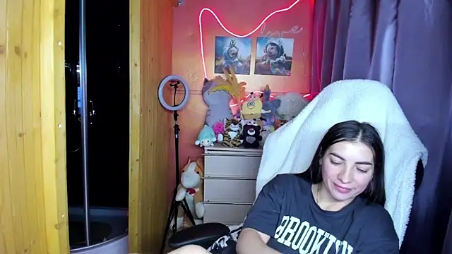 Fiery_Brunette_: απευθείας συνομιλία ΧΧΧ