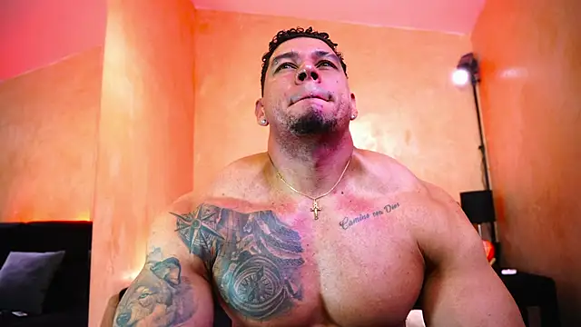 MassimoWalton2のライブXXXチャット