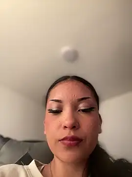 Chat +18 de baby_lizy ao vivo