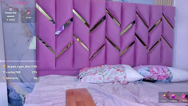 hotiergirl: απευθείας συνομιλία ΧΧΧ