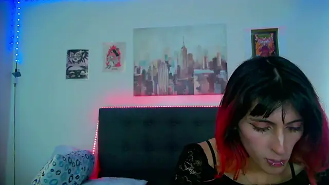 Show modela goth_minerva na web-kameri