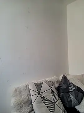 iamlalamilano's Live XXX Chat