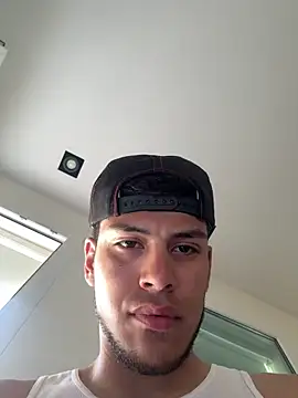 StrokingDaddy4's Live XXX Chat