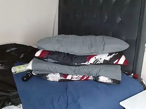 Sex_bomb30's Webcam Show