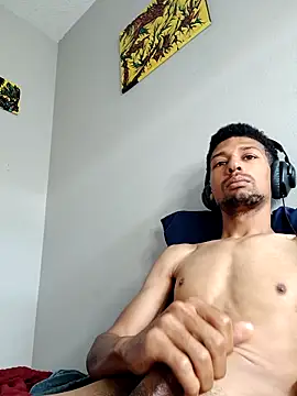 BigPrettyDick777 Adlı Modelin Canlı XXX Sohbeti