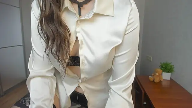 Chat +18 de Effy_Royse ao vivo