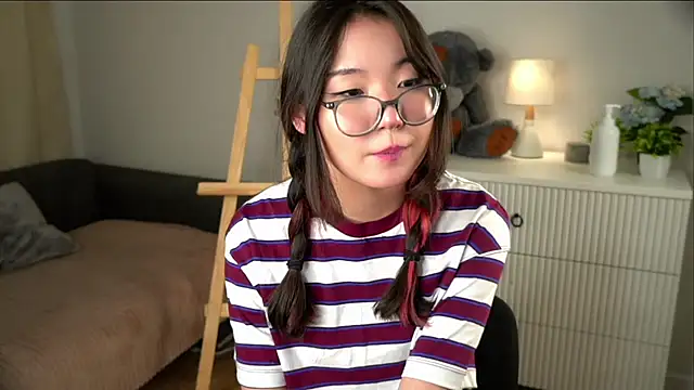 Živý XXX chat NelleMihalko