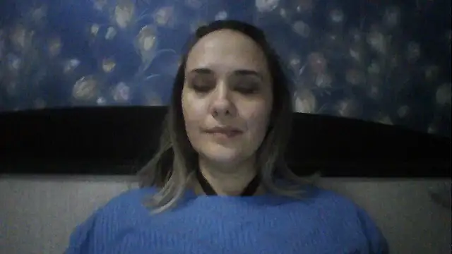 Chat +18 de Alisa07qw ao vivo