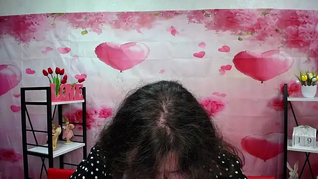 แชท XXX สดของ NeonilaLisova