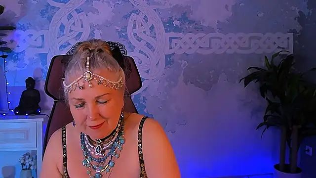 LilaMaharani Adlı Modelin Canlı XXX Sohbeti