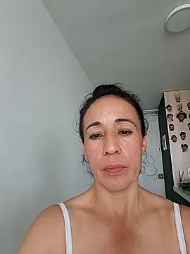 Coeur_de_luxure's Webcam Show