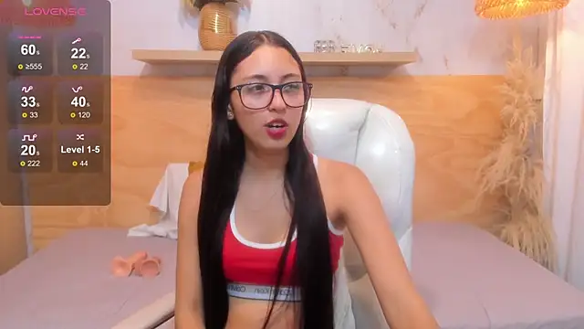 Lasira_Thill Adlı Modelin Canlı XXX Sohbeti