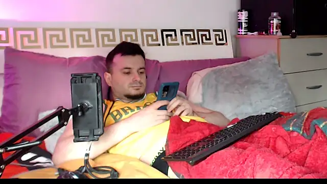 FuckToyBoy69's Live XXX Chat