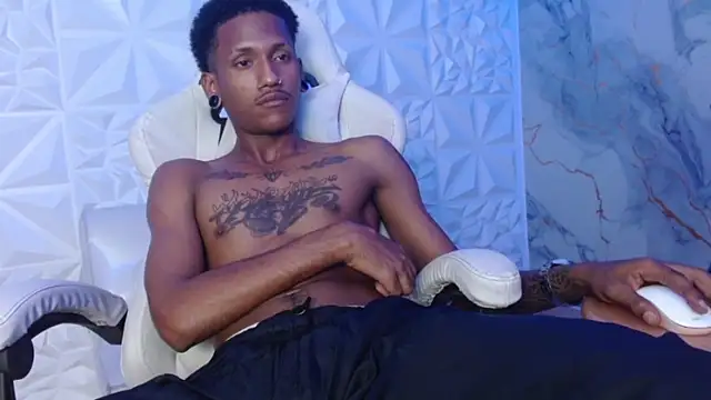 ManSant's Live XXX Chat