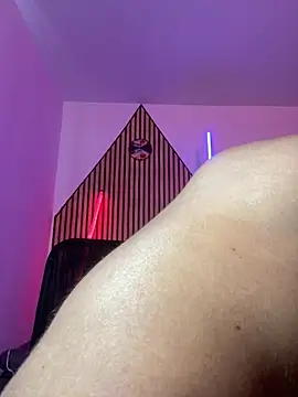 magnumchris Adlı Modelin Web Kamerası Şovu