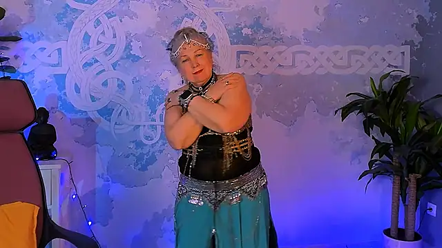 LilaMaharani's Live XXX Chat