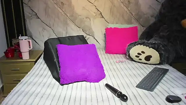 Czat XXX na żywo – Niyirey1