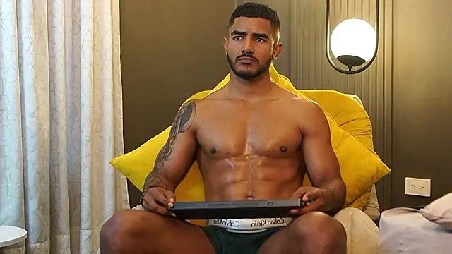 Reik_Vonn Live XXX Chat