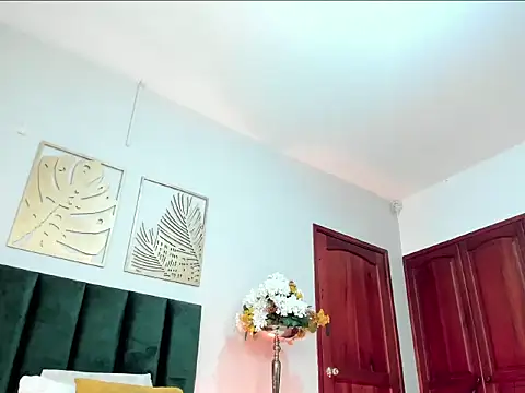 SeleneLujan live XXX chat