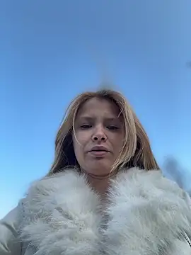 AnastasiaAniess élő XXX-chatje