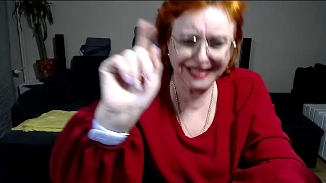 JoannaAndNeighbour's Live XXX Chat