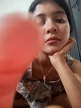 SoymaiaのライブXXXチャット