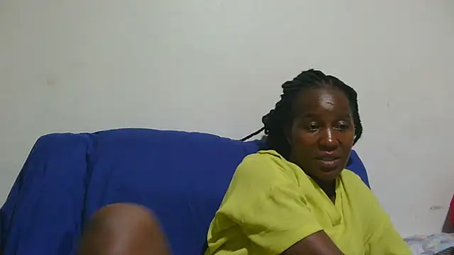 sluttylaura21: διαδικτυακό σόου στην κάμερα