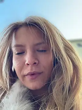 AnastasiaAniess élő XXX-chatje