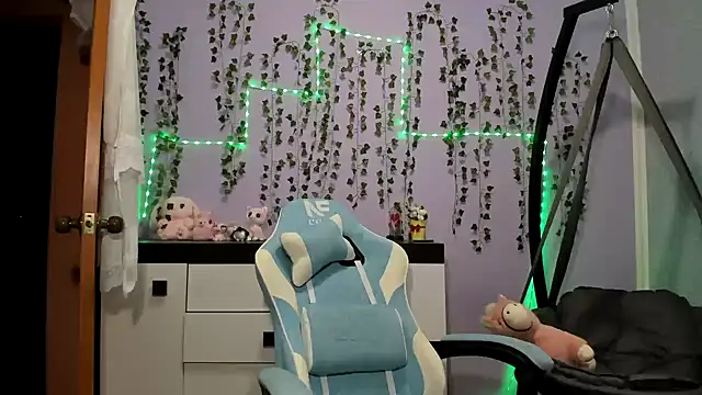 Yoonhee_ki Chat XXX in diretta