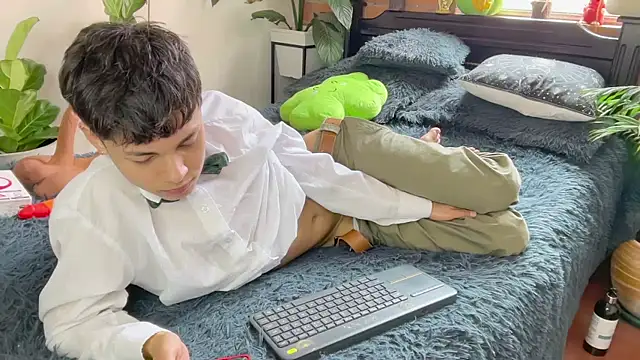 Andy_Belier23 élő XXX-chatje