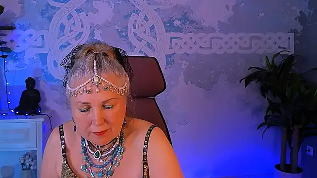 LilaMaharani's Live XXX Chat