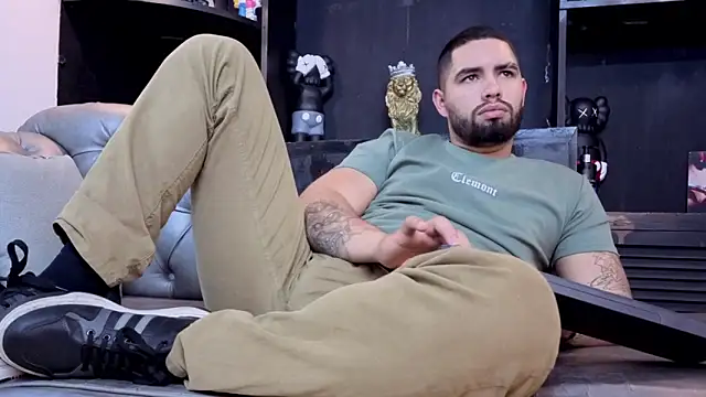 matteosantos: απευθείας συνομιλία ΧΧΧ