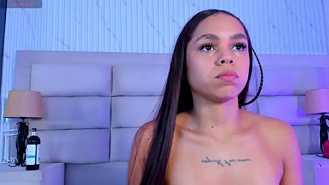 Chatroom XXX en direct de CarolineFyre