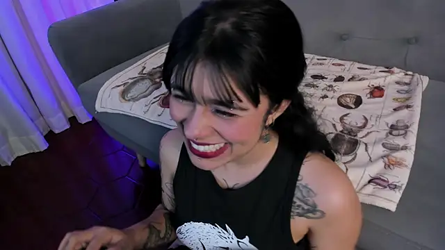 flower_smith_'s Live XXX Chat