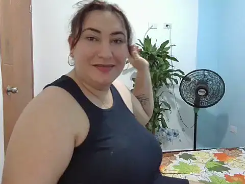 catalina_boobs' Live XXX Chat