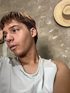 Habel__moretti 在線直播表演