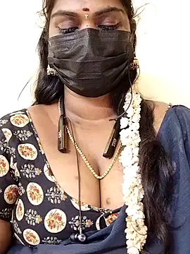 Pertunjukan Kamera Web Navya-Reddy